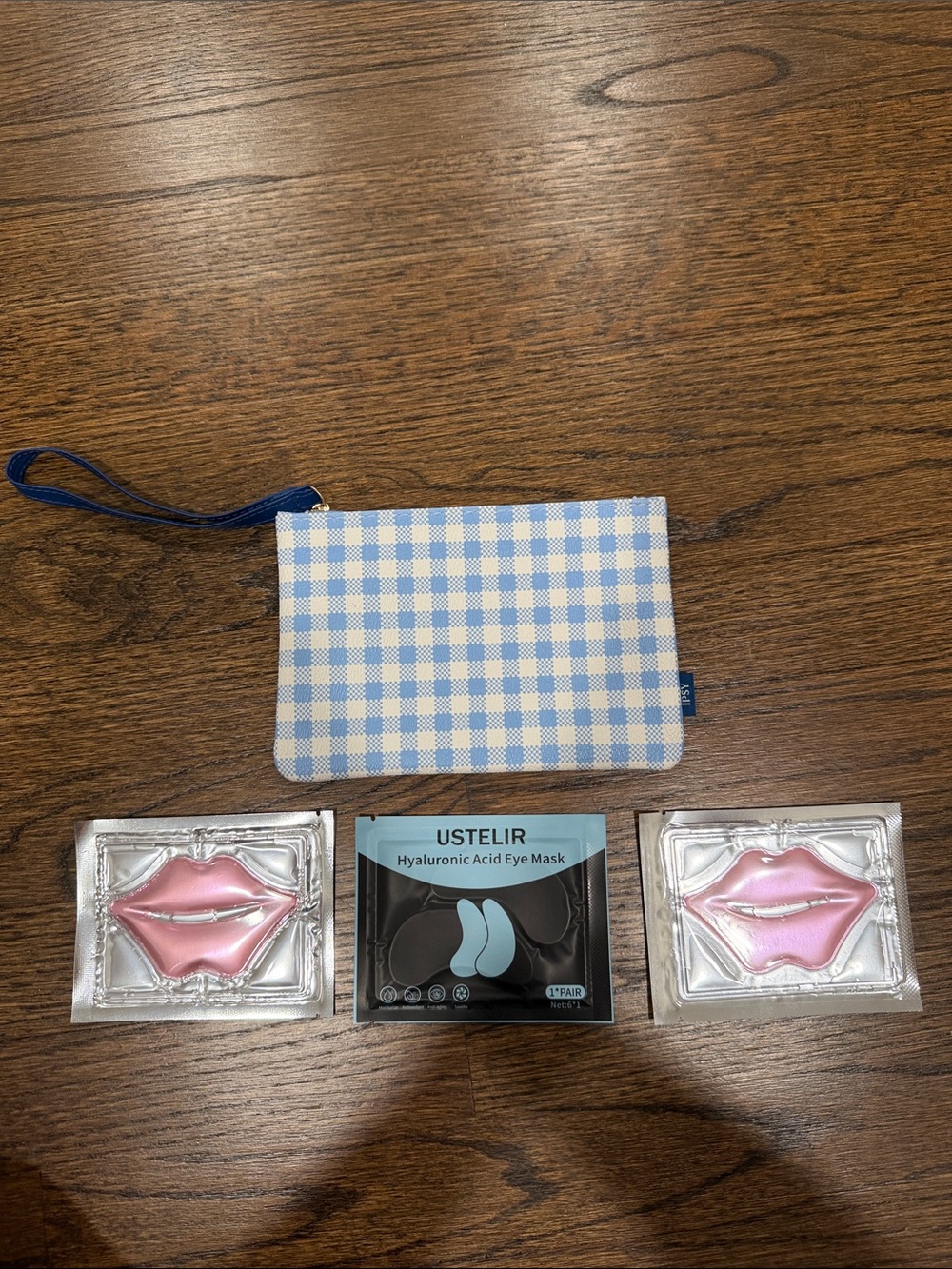 Blue Gingham Pouch & eye/lip masks